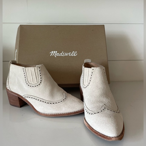 Madewell Grayson Chelsea Boot. Size 7. Color “Dried Flax” - Picture 3 of 7